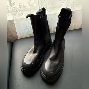 Calia by Carry Underwood Women's Peyton Leather Chelsea Boots SZ 9